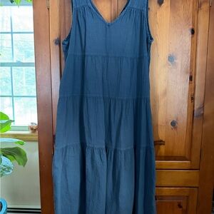 Quince 100% organic cotton tiered maxi dress